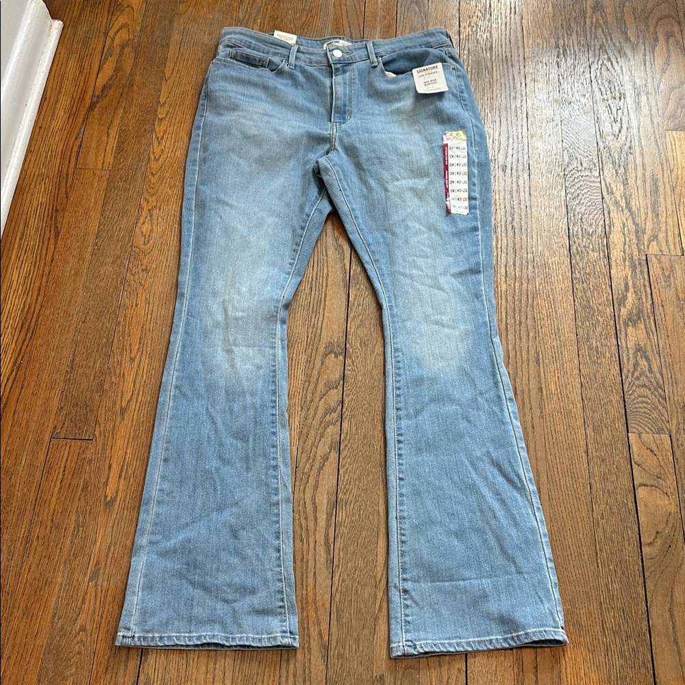 Levis Mid Rise Classic Bootcut Jeans 12 W31 L32 NEW NWT